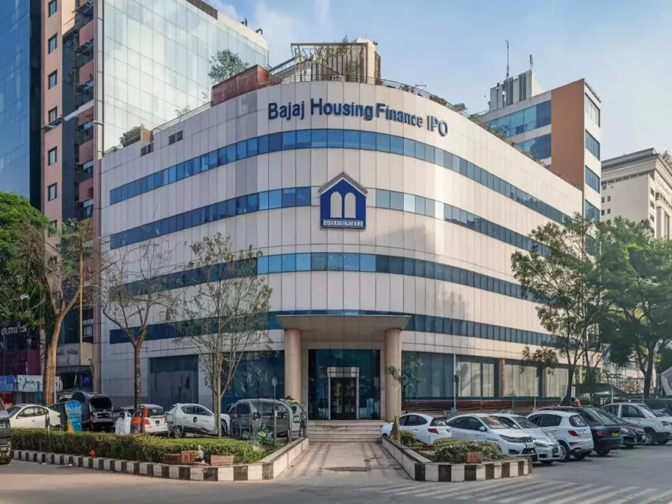 Bajaj Housing Finance AUM Surpasses ₹1 Lakh Crore in First Business Update Post-IPO